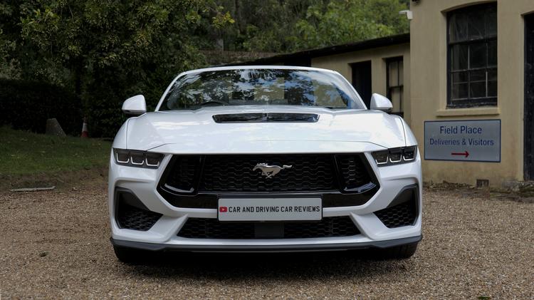 FORD MUSTANG CONVERTIBLE 5.0 V8 GT 2dr